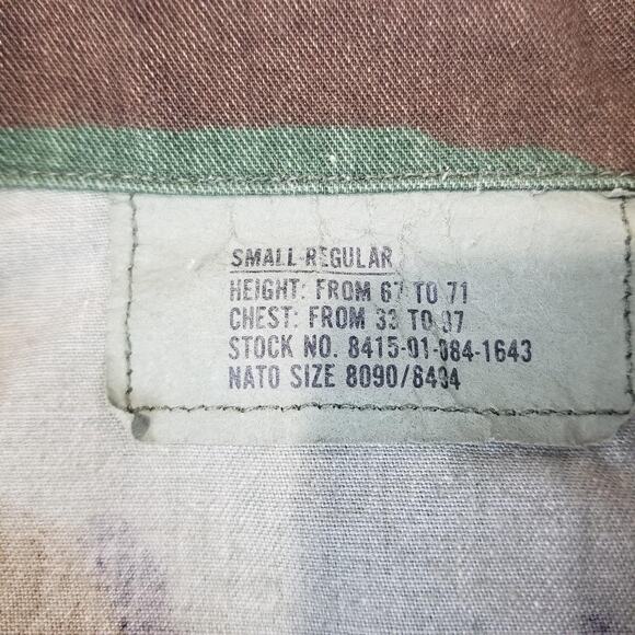 Vintage U.S. Air Force BDU Coat Mens Small Regular Woodland Camo Patches 90s - Picture 6 of 10